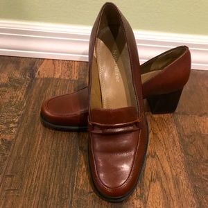 Gently used Naturalizer shoes